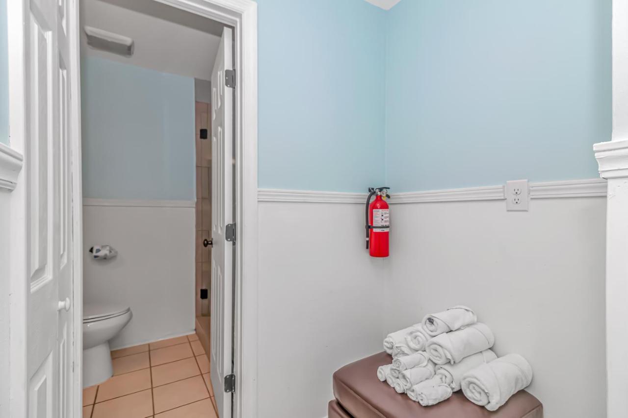125 Atlantic Avenue Unit E - Pet Friendly! Walk To The Beach And Pier!1Br -1Ba - Sleeps 2-4 Guests! Миртъл Бийч Екстериор снимка